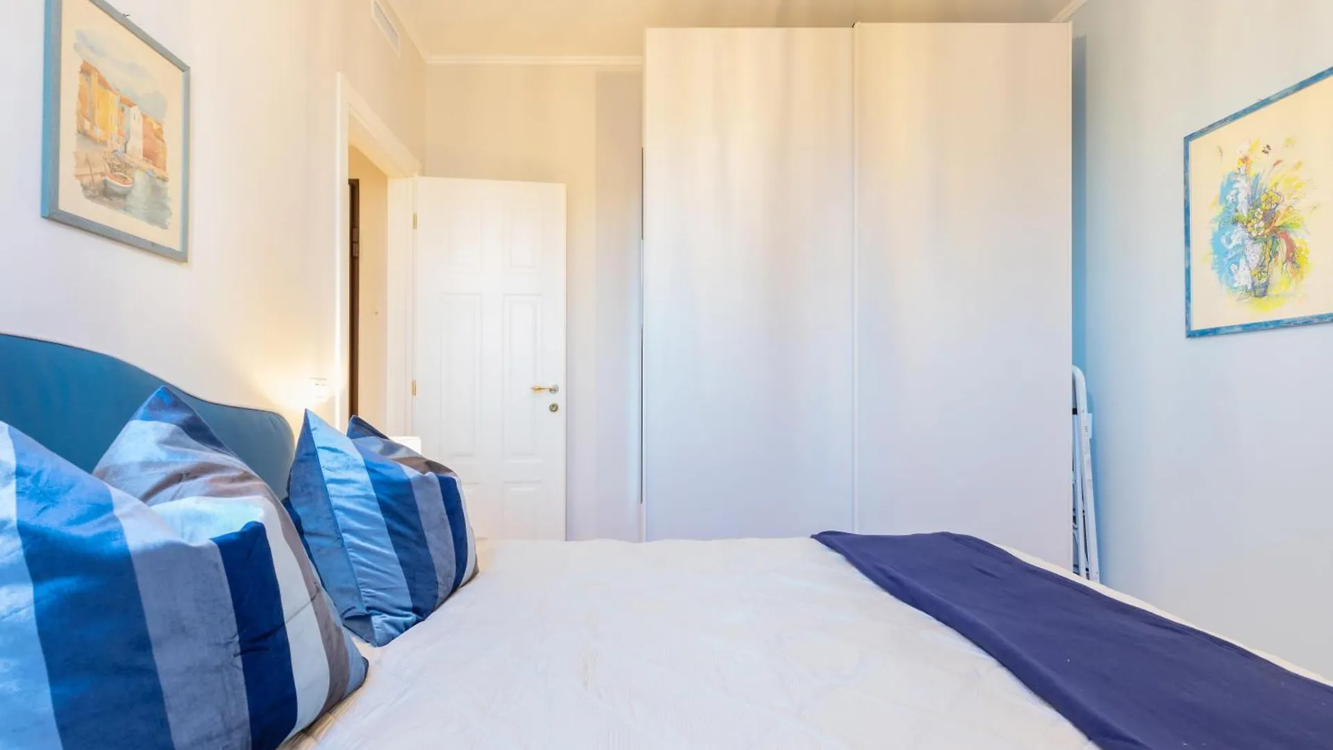 Apartment Bosco Verticale Gae Aulenti - Posizione Eccezionale E Comfort Per 4 Persone Italy